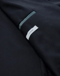 Anzug aus Schurwolle und Seide