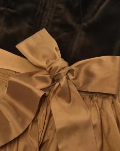 Bette Midi-Dirndl mit Seidenschürze