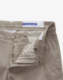 Bobby Hose Slim Fit aus Baumwolle