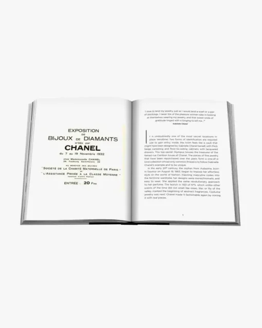Chanel Buch
