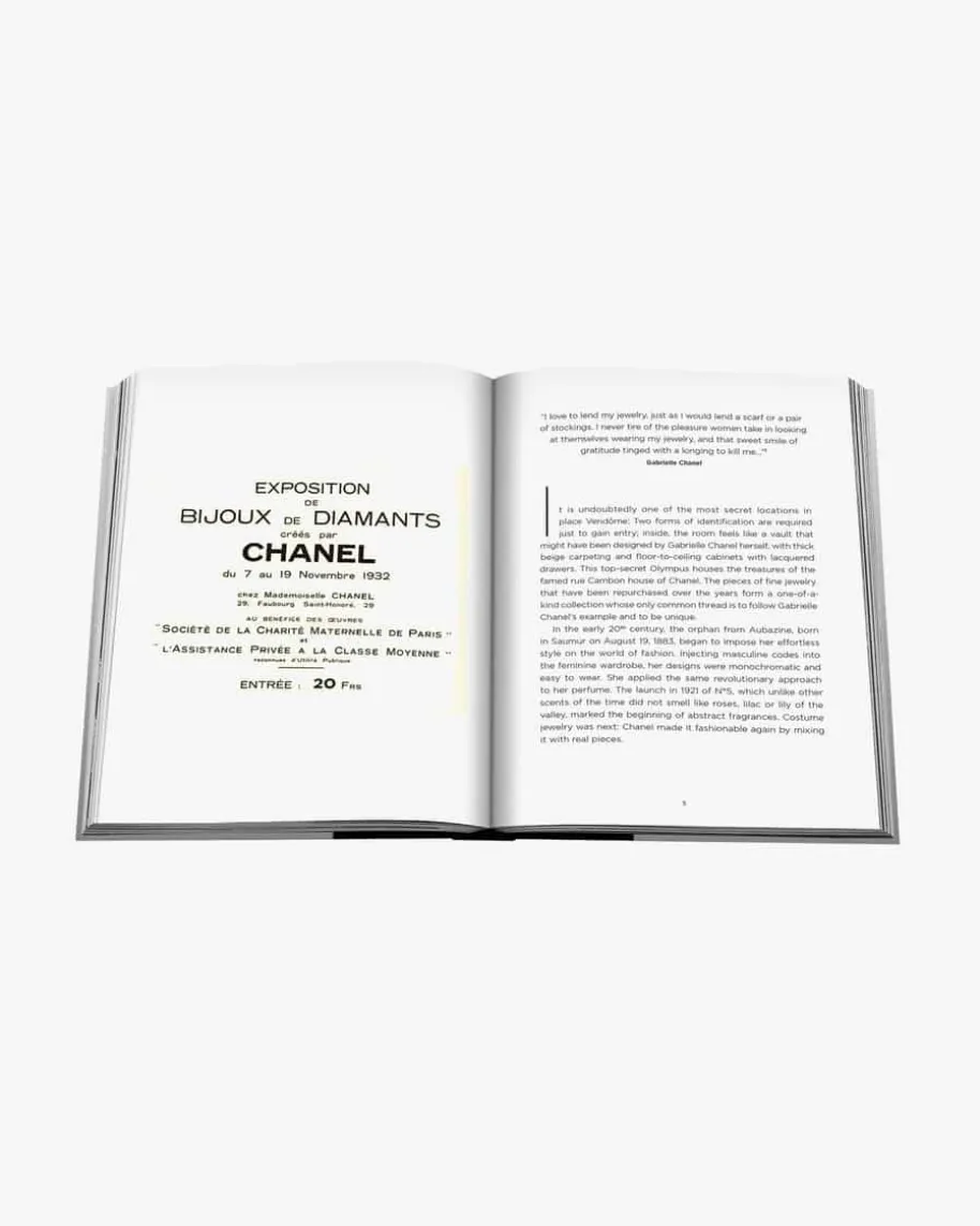 Chanel Buch