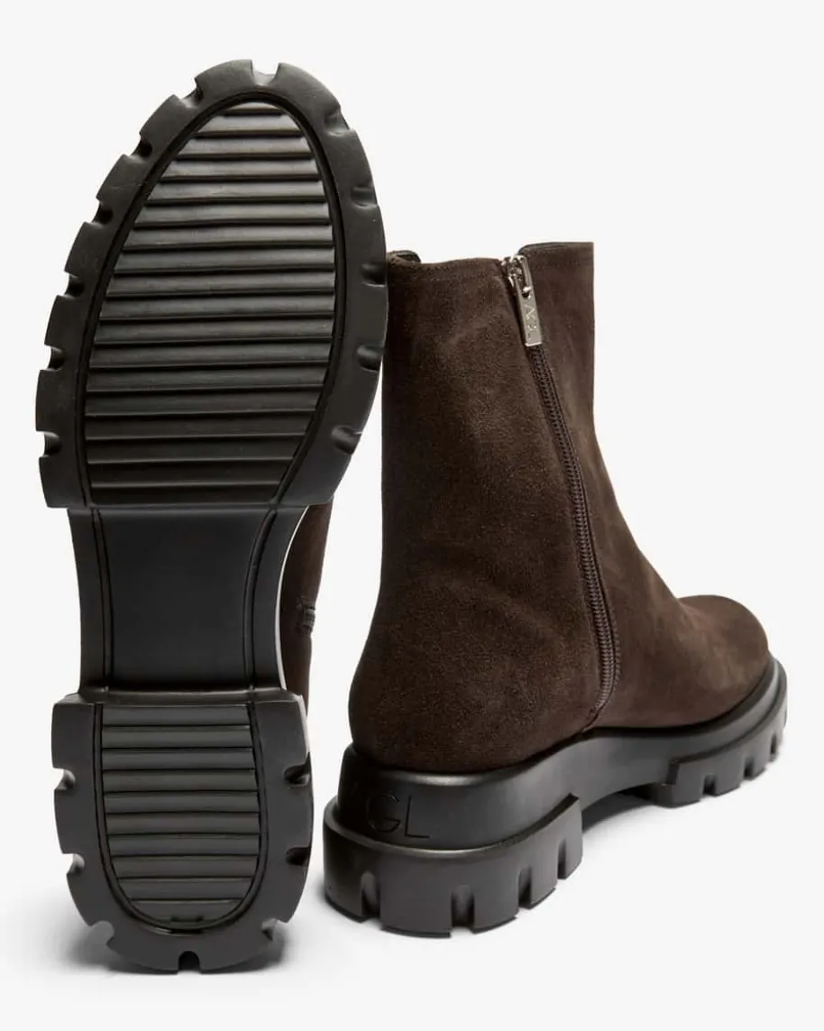 Chunky Beat Chelsea Boots