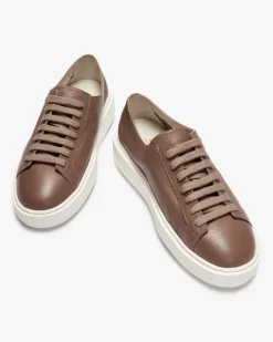 Clean Icon Sneaker