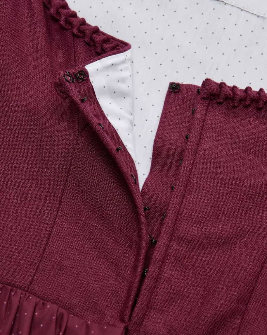 Dirndl lang mit Schürze