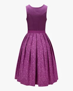 Dirndl lang mit Schürze