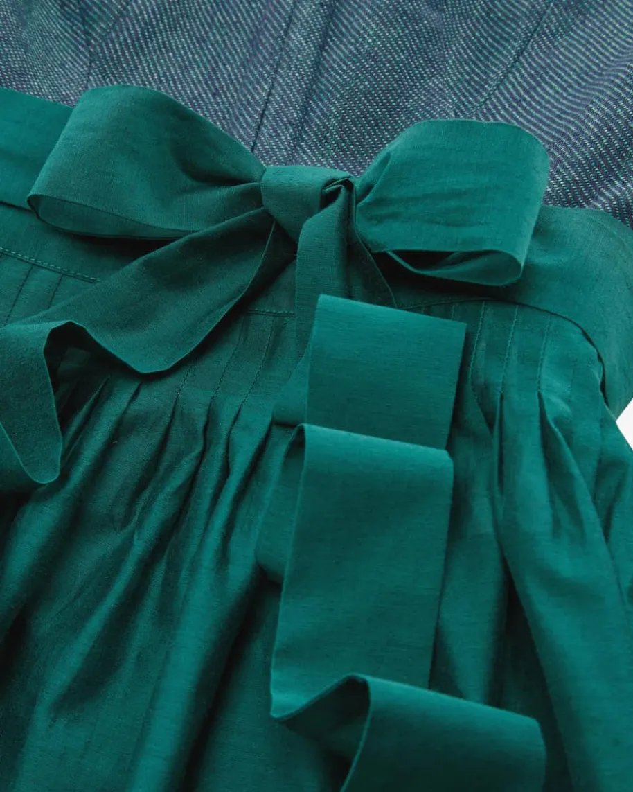 Dirndl lang mit Schürze