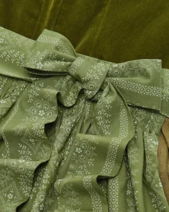 Dirndl lang mit Schürze