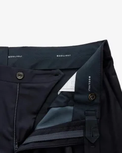 Doppelreiher-Anzug aus Schurwolle und Seide