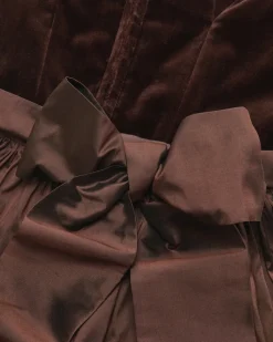 Gaia Midi-Dirndl mit Seidenschürze