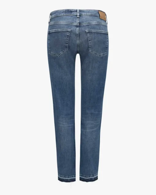 Girlfriend Jeans
