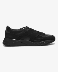 Innova-Nex-C Runner Sneaker