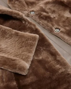 Isabella Wende-Lammfellmantel