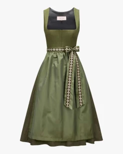 Karla Dirndl lang mit Schürze