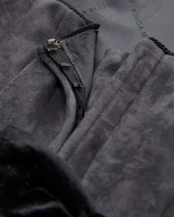 Latina Dirndl lang mit Schürze