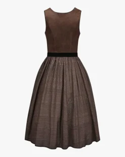 Latina Dirndl lang mit Schürze