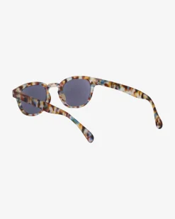 Lesebrille mit verdunkelten Gläsern