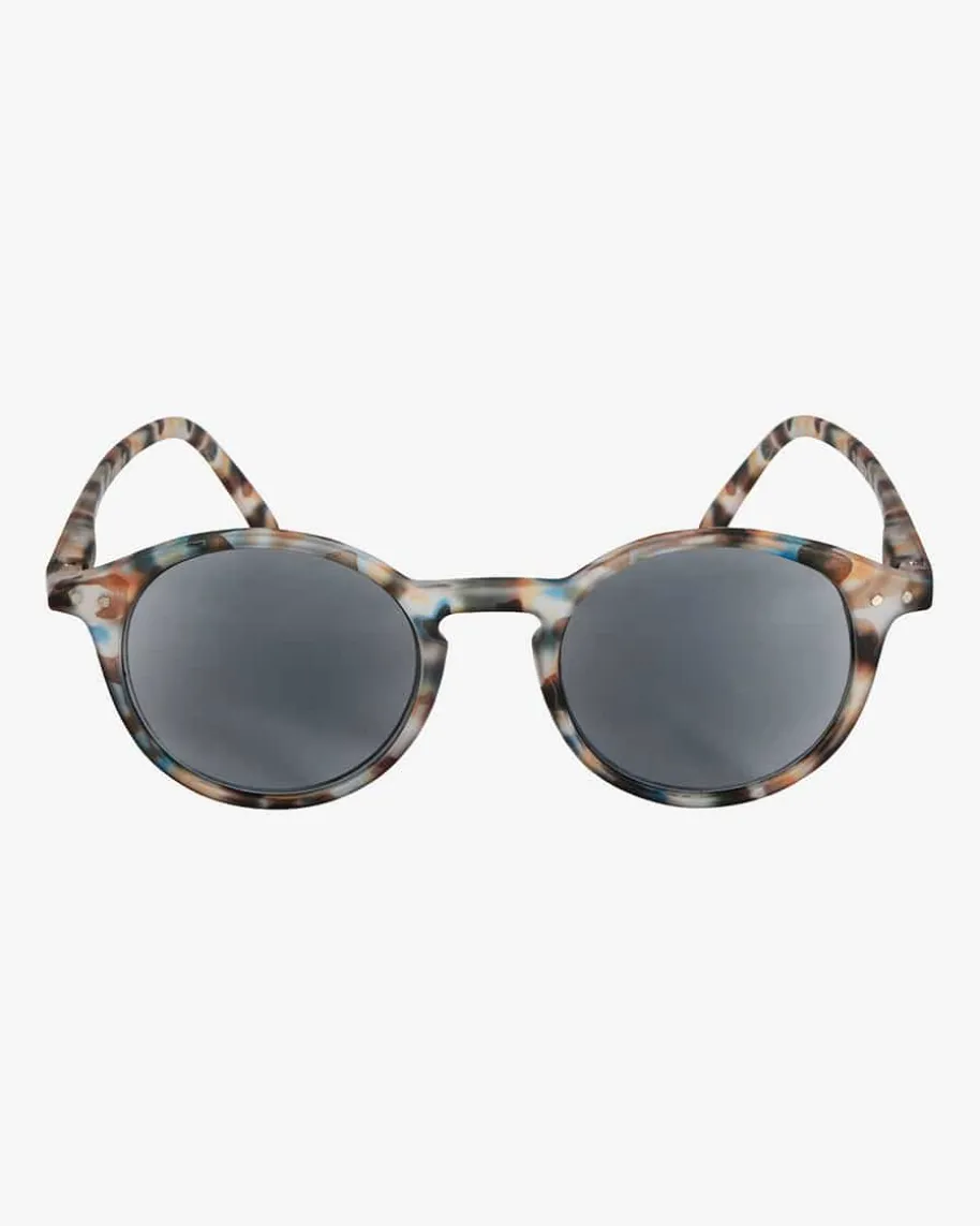 Lesebrille mit verdunkelten Gläsern