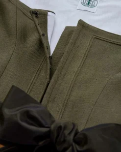 Lyana Midi-Leinendirndl mit Bessy Seidenschürze