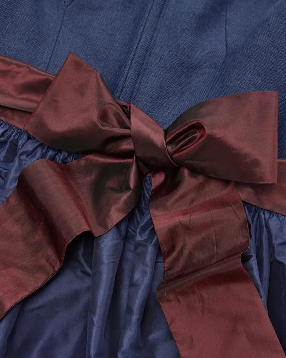 Marie Midi-Dirndl mit Seidenschürze