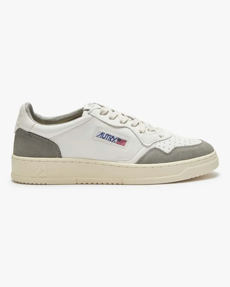 Medalist Low Sneaker