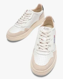 Medalist Low Sneaker