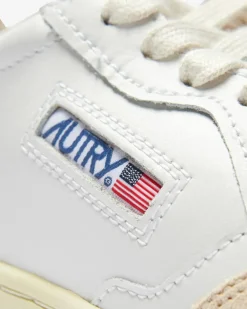 Medalist Low Sneaker