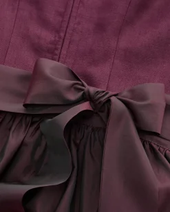 Midi-Wiesndirndl mit Schürze