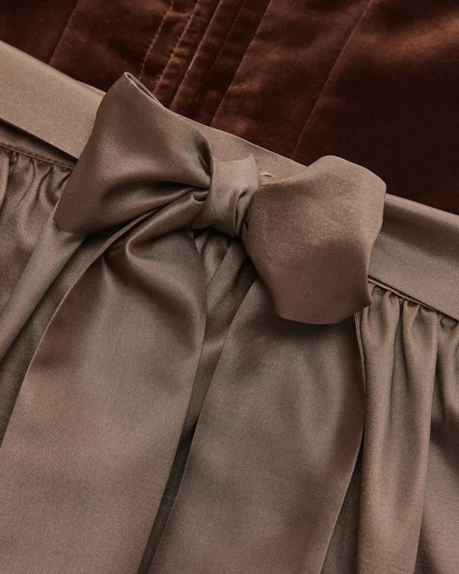 Midi-Wiesndirndl mit Schürze