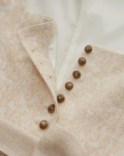 Monika Dirndl lang mit Leinenschürze