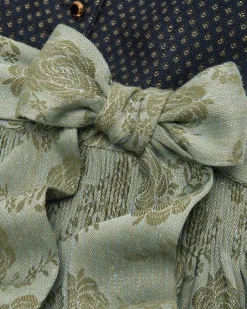 Monika Dirndl lang mit Schürze