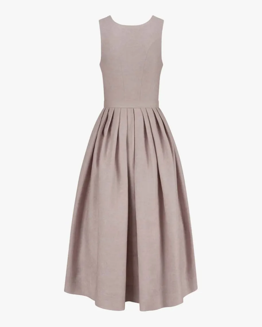 Monika Leinen-Dirndl lang mit Schürze