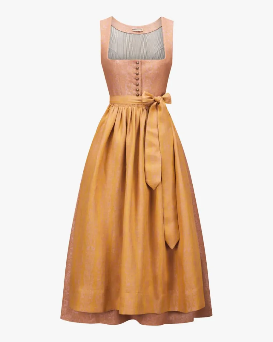 Monika Leinen-Dirndl lang mit Schürze