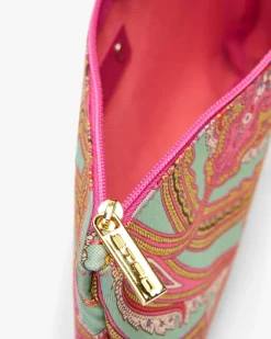Necessaire