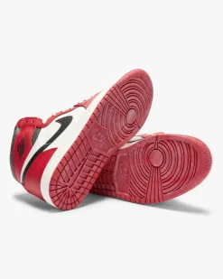 Nike Air Jordan 1 Retro High OG Sneaker