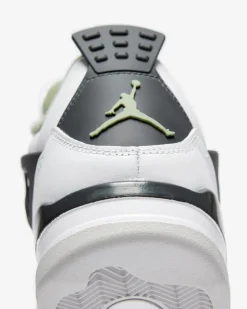Nike Air Jordan 4 Retro Sneaker