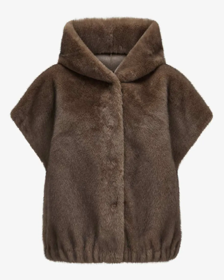 Olena Wende-Kunstfellweste