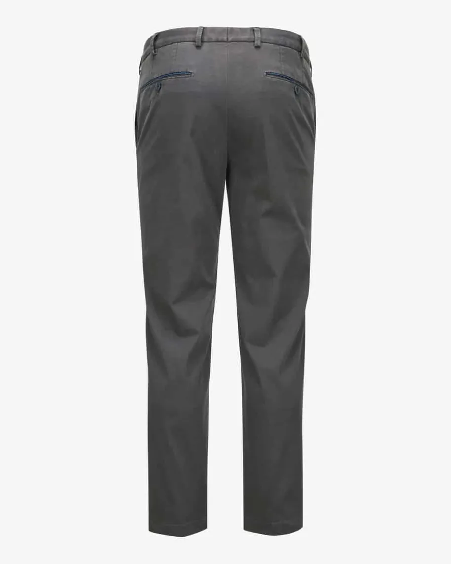 Peaker Chino Contemporary Fit