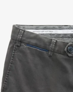 Peaker Chino Contemporary Fit