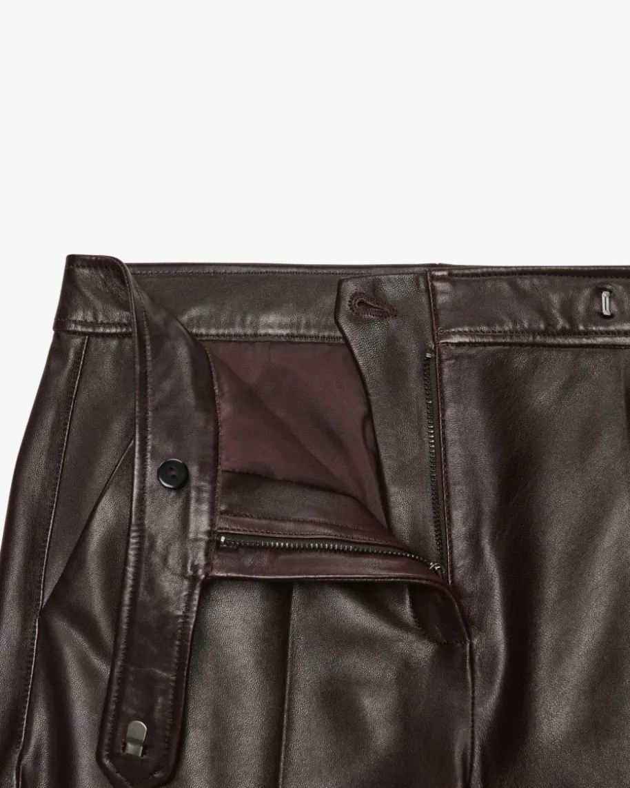 Sleek Statement Lederhose