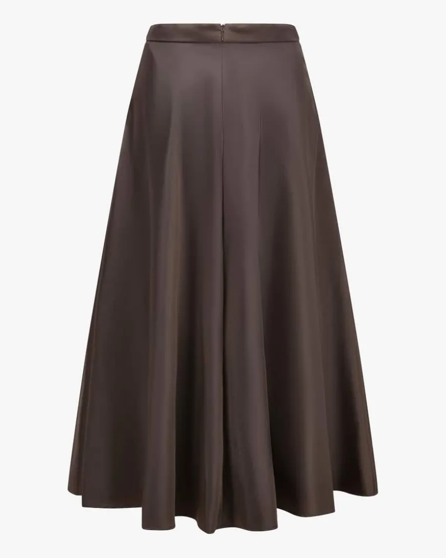 Sporty Elegance Rock