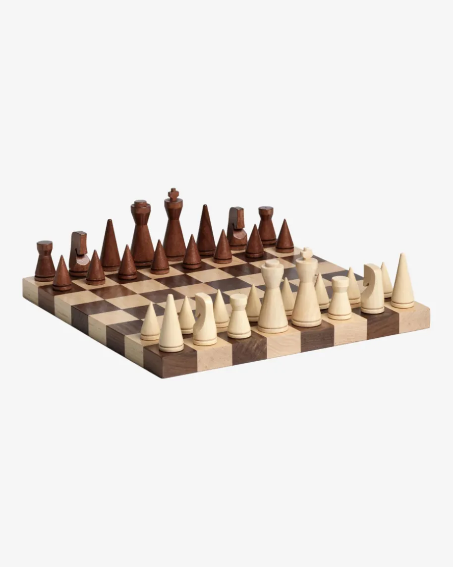 The Minimalist Holz-Schachspiel