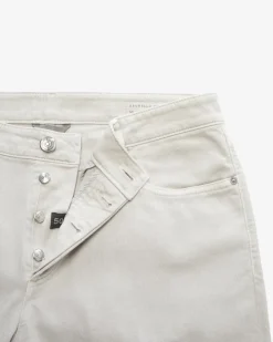 Traditional Fit Jeans