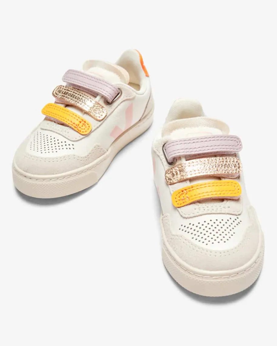 V-90 Sneaker