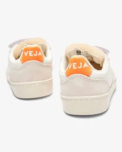 V-90 Sneaker