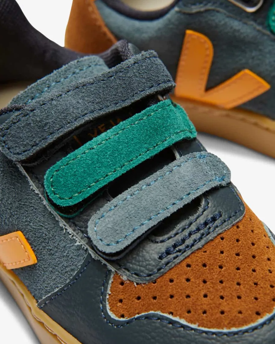 V-10 Sneaker