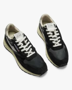 Whirlwind Low Sneaker