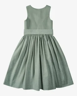 Wiesndirndl mit Schürze