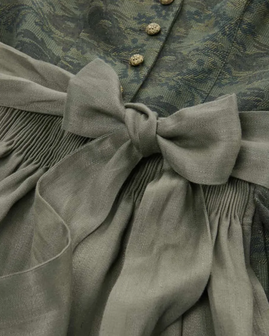 x LODENFREY Carolina Dirndl lang mit Leinenschürze